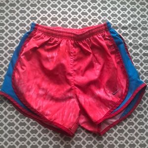 women’s nike shorts xs